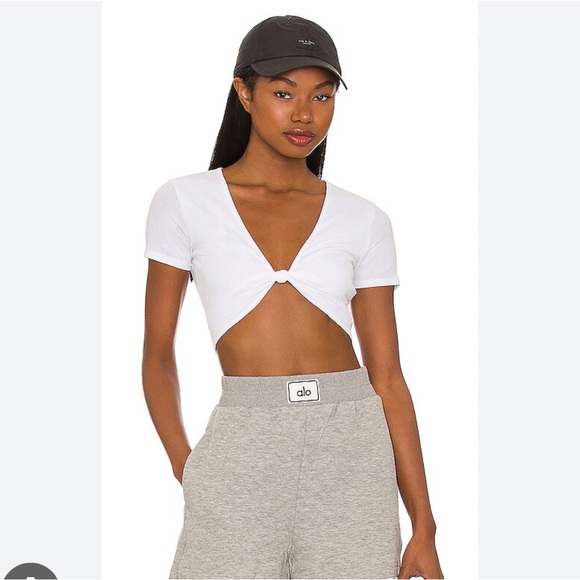 ALO Yoga knotty short sleeve - Picture 3 of 6